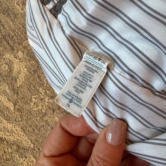 Lululemon Resolution Hobo Bag Teal - Picture 12 of 12